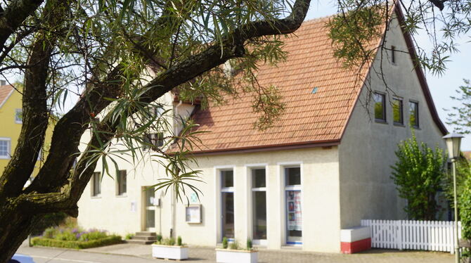 Das frisch renovierte evangelische Bildungshaus in Mössingen ist seit Kurzem auch Heimstätte für die Familien Bildungsstätte Tüb Das frisch renovierte evangelische Bildungshaus in Mössingen ist seit Kurzem auch Heimstätte für die Familien Bildungsstätte Tüb