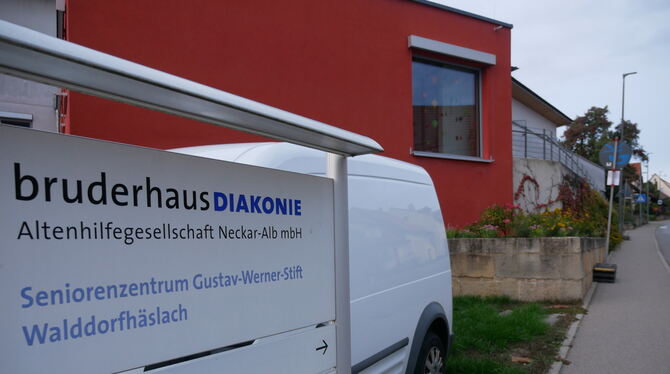 Hinter dem Pflegeheim in Walddorfhäslach beabsichtigt die Bruderhaus-Diakonie einen Anbau entstehen zu lassen, wie einmal mehr a