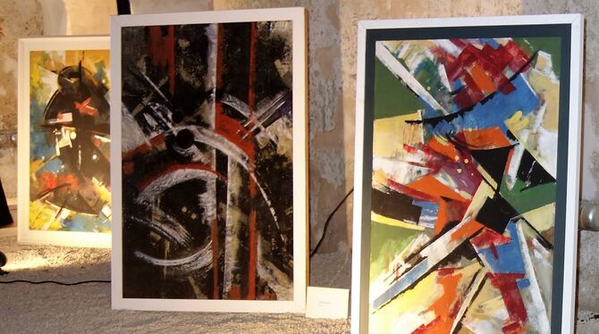 In seinen abstrakten Werken verarbeitete Ernst Eiting seine Eindrücke analysierend und emotional. FOTOS: BÖHM In seinen abstrakten Werken verarbeitete Ernst Eiting seine Eindrücke analysierend und emotional. FOTOS: BÖHM