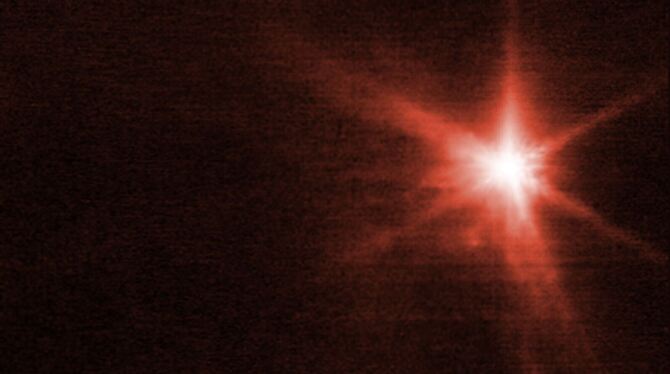 Sonde lenkt Asteroiden um