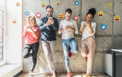Smileys, Likes und Herzchen: Internet-Plattformen merken sich, was Nutzer mögen. Und empfehlen dann passende Produkte. FOTO: RED
