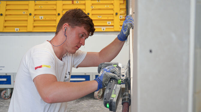 Hat den WM-Titel fest im Blick: Stuckateurgeselle Marc Ebinger. FOTO: PRIVAT Hat den WM-Titel fest im Blick: Stuckateurgeselle Marc Ebinger. FOTO: PRIVAT