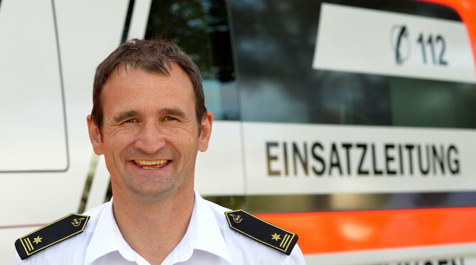 Kommandant Michael Reitter verlässt Reutlingen in Richtung Heimat: Er wird Kreisbrandmeister in Sigmaringen.  FOTO: NIETHAMMER