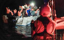 Migranten aus dem Mittelmeer gerettet