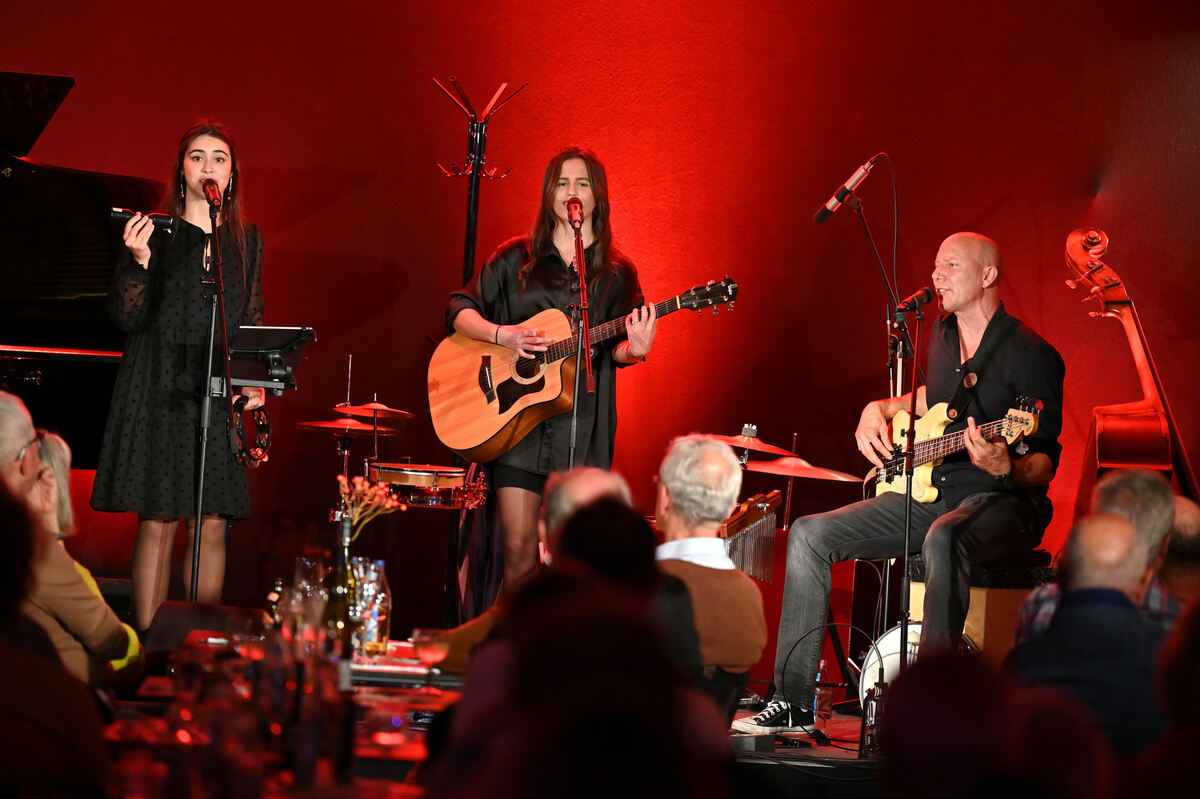 klein_fein_geheim_10_22_pieth_7