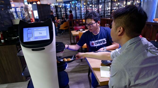 Roboter im Restaurant Roboter im Restaurant
