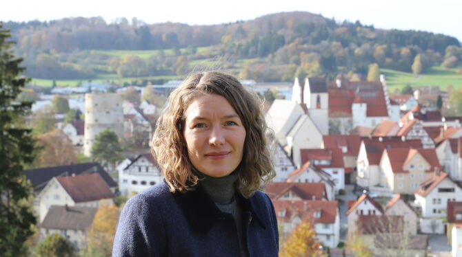Die 39-jährige Reutlingerin Katja Fischer möchte Bürgermeisterin in Trochtelfingen werden.  FOTO: PRIVAT