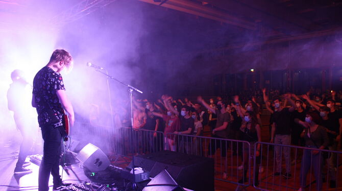 Stimmungsvolle Atmosphäre beim Musikfestival GOM-live.  FOTO: STURM