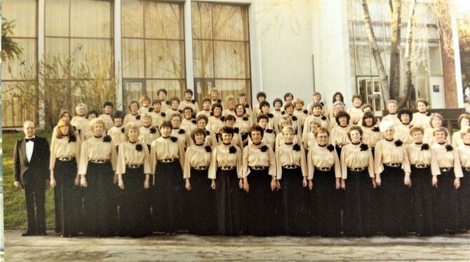 In der Zeit nach seiner Gründung 1972 hatte der Frauenchor des Gesangvereins Eningen um die 50 Mitglieder.  FOTO: PRIVAT