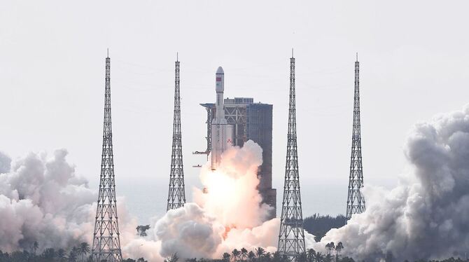 »Langer Marsch 7-Y6«