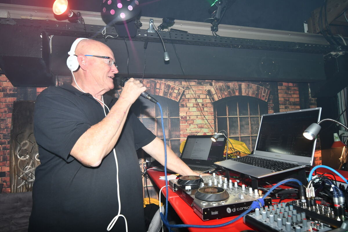 AltDJ Ossi mit Anlage FOTO MEYER