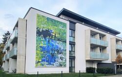 Das großformatige Bild an einer Hauswand in der Bösmannstraße ist das dritte seiner Art der Firma Krams.  FOTO: PR