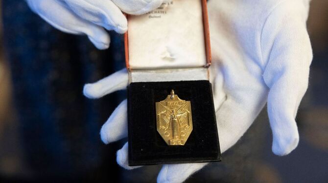 Nachlass von Fußball-Weltmeister Horst Eckel wird versteigert Nachlass von Fußball-Weltmeister Horst Eckel wird versteigert