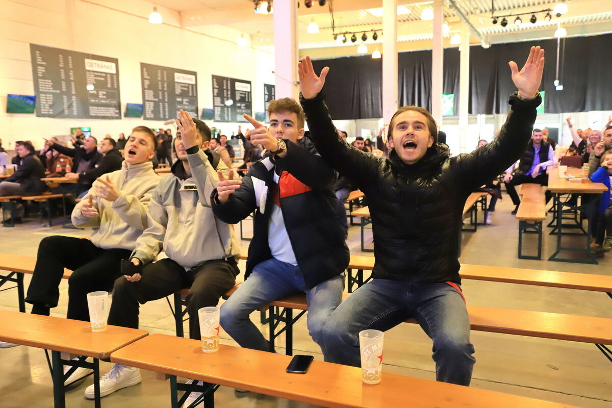 Fußball_WM_Public-Bauhaus-IMG_0537_