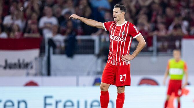 Nicolas Höfler Nicolas Höfler