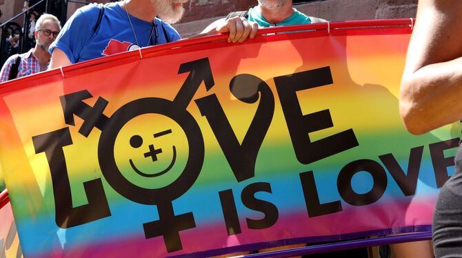 »Love is Love«