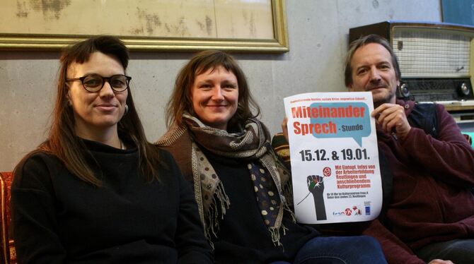 Die Organisatoren der »Miteinandersprech«-Stunde: Sarah Petrasch, Anna Bentele und Andreas Roth (von links). FOTO: SPIESS