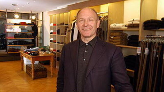 Hermann Piendl in einem seiner beiden »Hermann's«-Ausstatter.
FOTO: PR