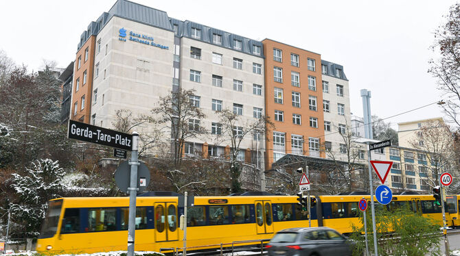 Namenswechsel: Das Bethesda-Krankenhaus an der Hohenheimer Straße wechselt erneut den Eigentümer.  FOTO: LG/KOVALENKO