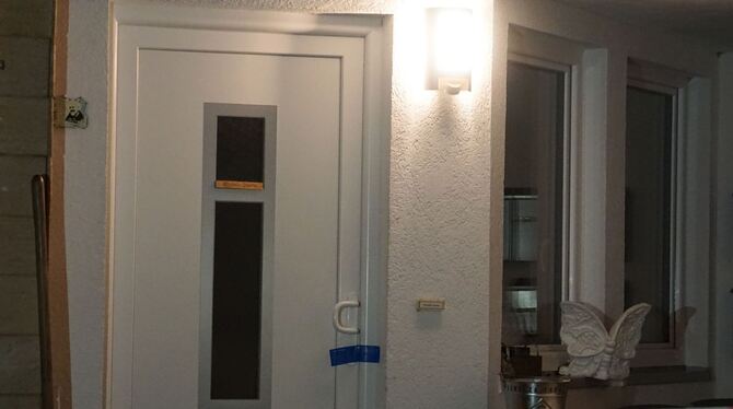 Verdächtiger nach Schüssen führt Polizei zu Leiche in Garten