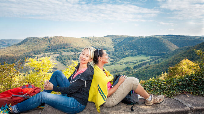 Die Burg Teck liegt auf dem nominierten Premiumwanderweg.  FOTO: PR