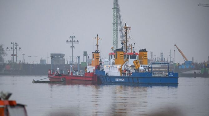 Ölbekämpfung: Nord-Ostsee-Kanal länger gesperrt