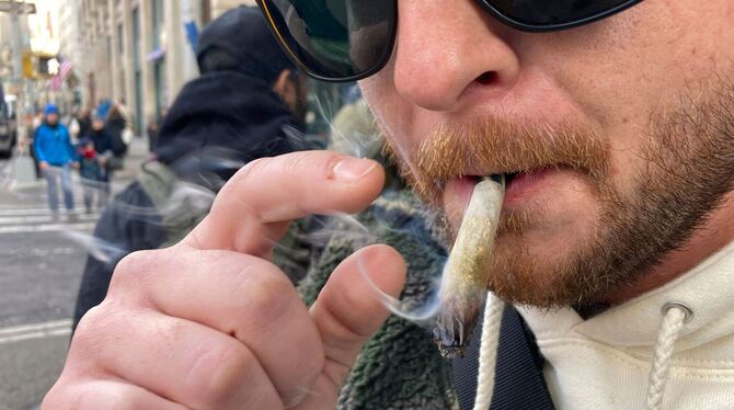 Erster legaler Cannabis-Shop in New York eröffnet