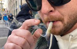 Erster legaler Cannabis-Shop in New York eröffnet