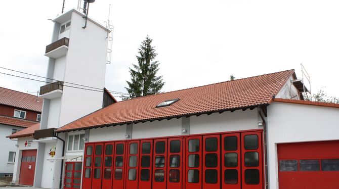 Erste Anlaufstelle in Hülben ist das Feuerwehrgerätehaus. FOTO: GEMEINDE