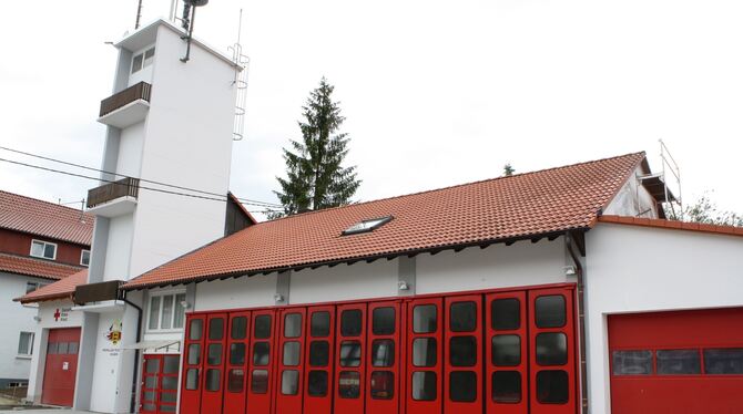 Erste Anlaufstelle in Hülben ist das Feuerwehrgerätehaus. FOTO: GEMEINDE