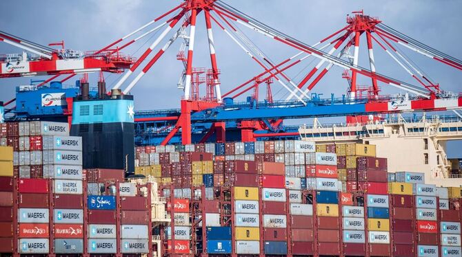 Containerschiffe Containerschiffe