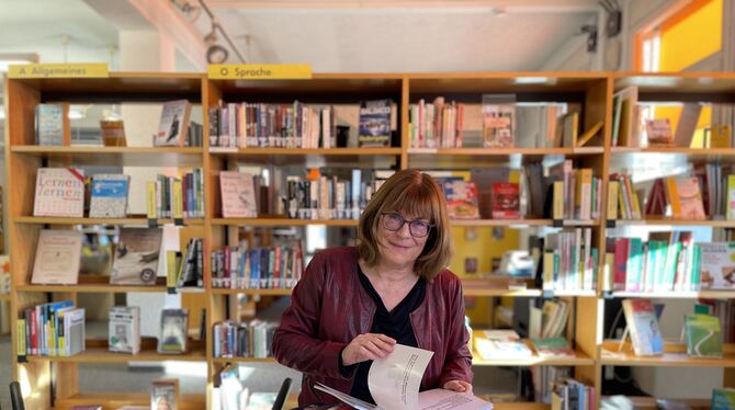 Stefanie Schur ist Übersetzerin für Leichte und Einfache Sprache und arbeitet außerdem in der Stadtbücherei Pfullingen. FOTO: WE