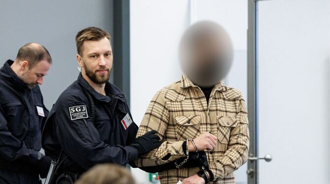 Prozess um Juwelendiebstahl