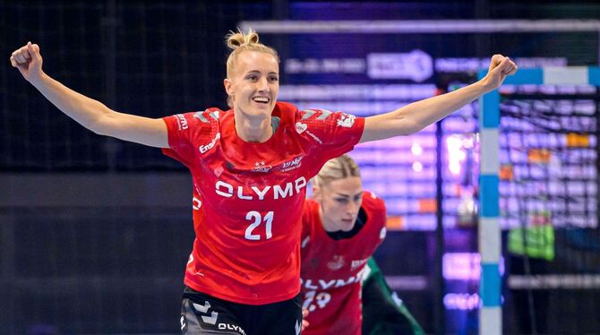 Kelly Dulfer Kelly Dulfer