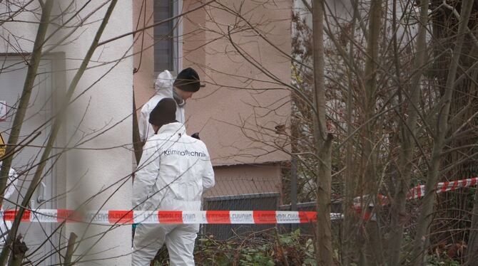 Polizei sichert Spuren in Albstadt