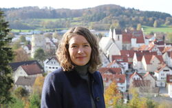 Katja Fischer will Bürgermeisterin in Trochtelfingen werden.  FOTO: PRIVAT