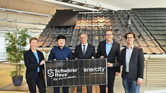 Stellten ihre strategische Partnerschaft vor (von links): Alexandra Lorenz, Xin Xu (beide Geschäftsführer Enercity Solution), Jo