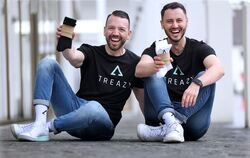 Die Treazy-Gründer David Nau (links) und Denis Petitjean wollten nichts Geringeres, als die besten Socken der Welt anzubieten. F