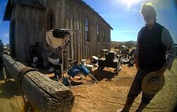 Alec Baldwin bei Dreharbeiten zu "Rust"