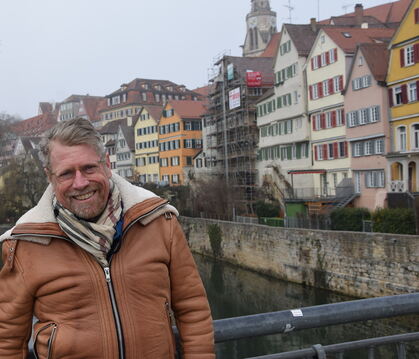 Hat den Papst-Besuch in Freiburg organisiert und Bob Dylan nach Tübingen geholt: Kulturmanager Marc Oßwald. FOTO: KREIBICH