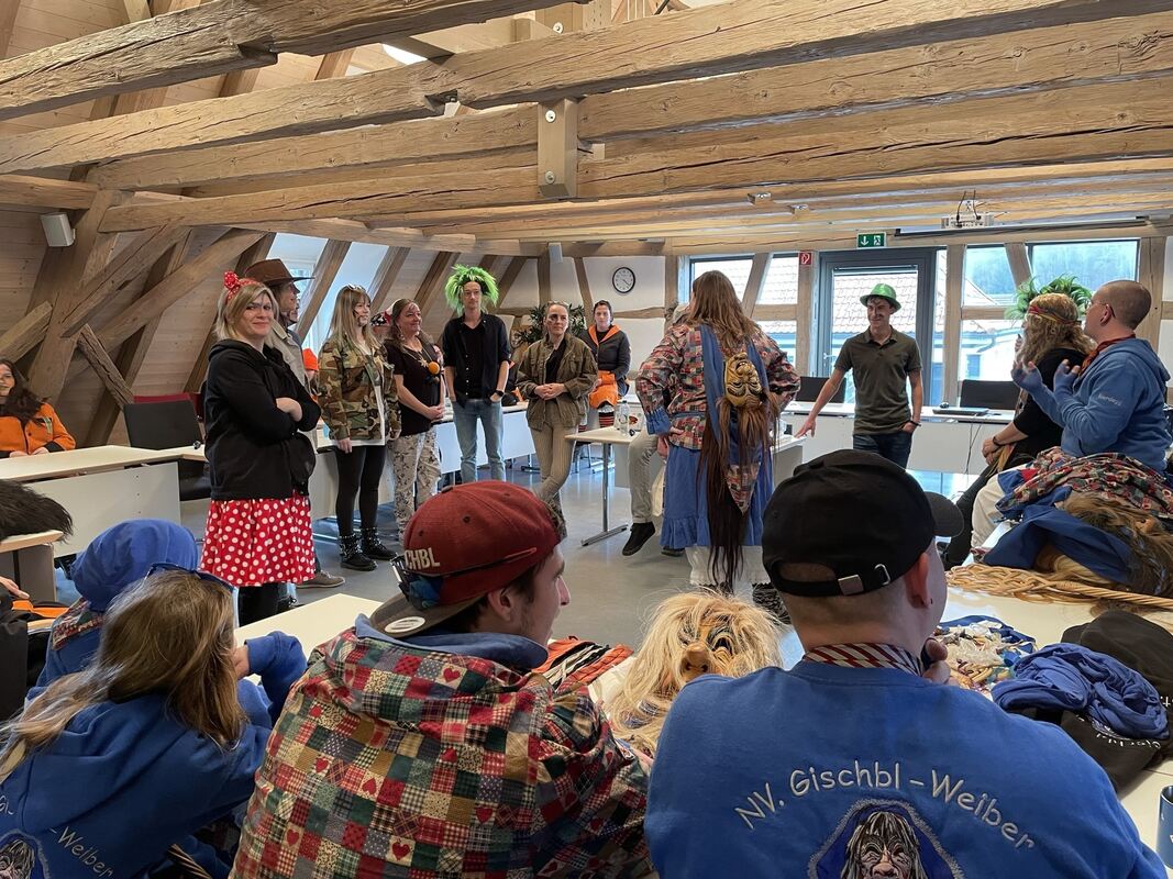 Rathaussturm_St._Johann_Inci_3