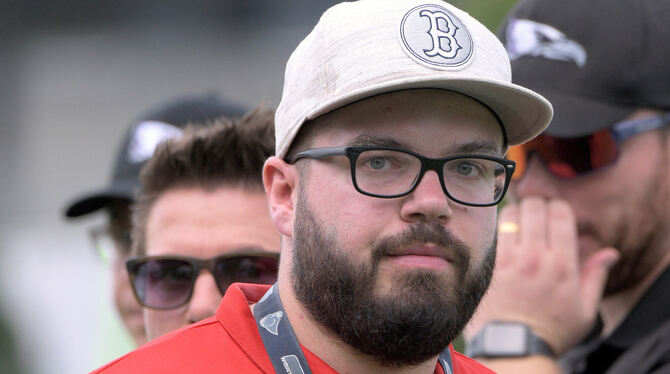 Eagles-Trainer Michael Häring:   »Das Rennen auf der Quarterback-Position ist weiter offen.«  Foto: Baur