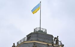 Jahrestag Kriegsbeginn Ukraine - Stuttgart Beflaggung