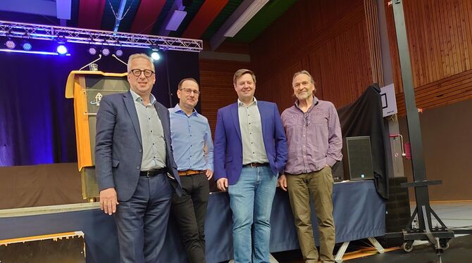 Holger Jerg (links), Richard Buck, Andreas Schmidt und Armin Merkle stellten sich vor.  FOTOS: WURSTER