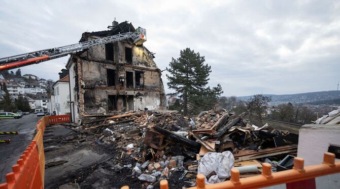 Nach der Explosion eines Wohnhauses in Stuttgart