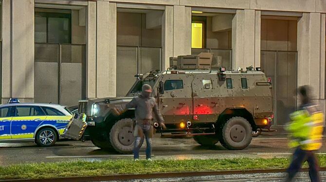 Polizeieinsatz wegen möglicher Geiselnahme in Karlsruhe