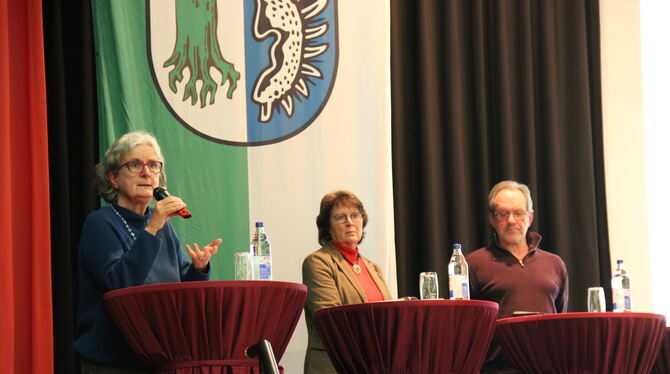 Notwendiger denn je: Carole Merlier-Wolf, Elke Kappler und Gebhard Wolf (von links) warben um Unterstützung für das Flüchtlingsn