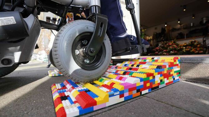 Lego-Rampe für Barrierefreiheit