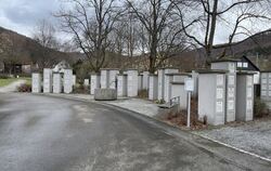 Die Stelenanlage auf dem Eninger Friedhof ist für Bestattungen beliebt. Deshalb werden demnächst weitere Kammern aufgestellt. FO
