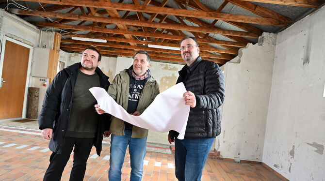 Frank Zeeb, Jörg Launer und Andreas Weinand (von links) hoffen, dass wieder mehr Bewegung ins Projekt Kulturwache kommt. FOTOS: